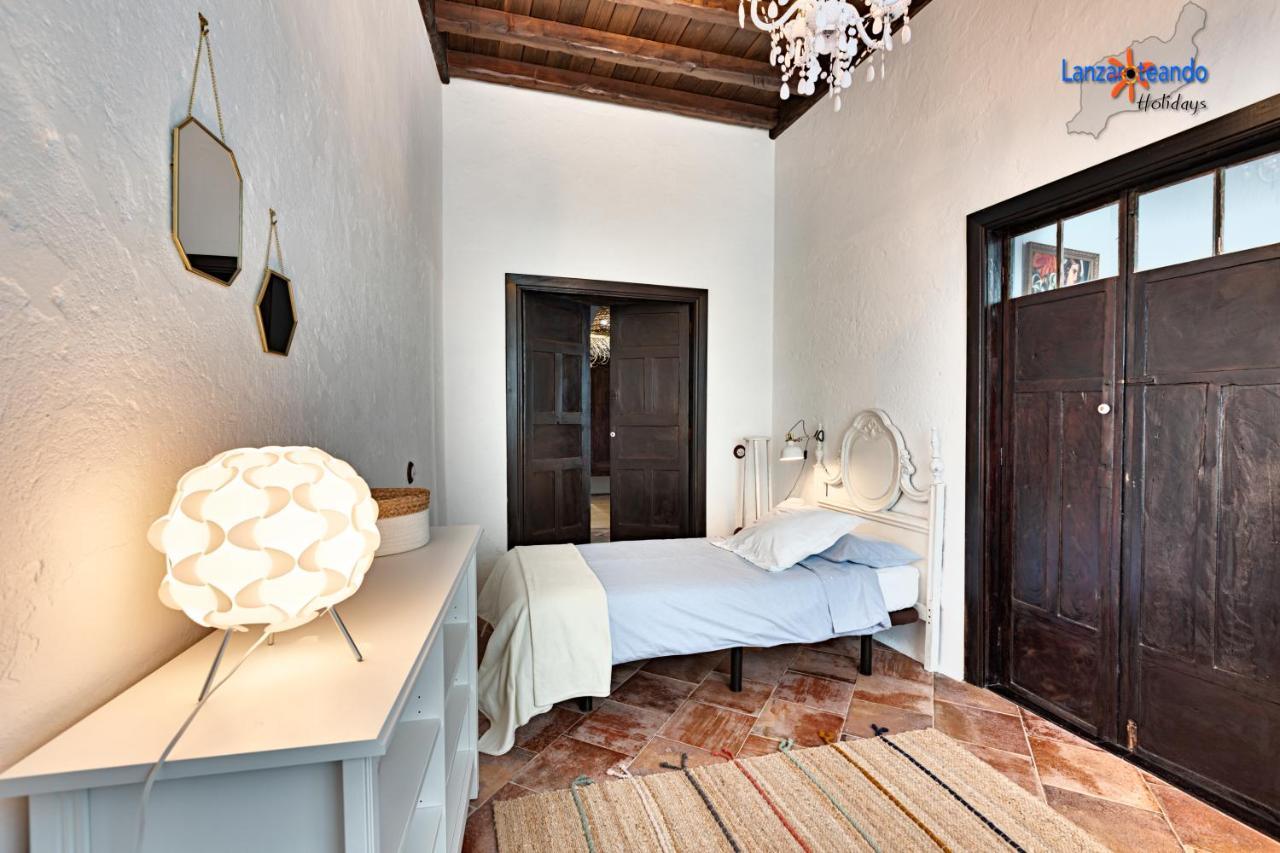 Vivienda Vacacional El Patio De Franky Teguise  Zewnętrze zdjęcie