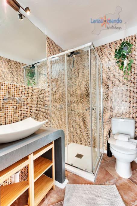 Vivienda Vacacional El Patio De Franky Teguise  Zewnętrze zdjęcie